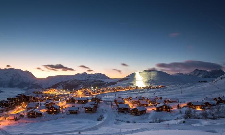 Alpe d'Huez by night